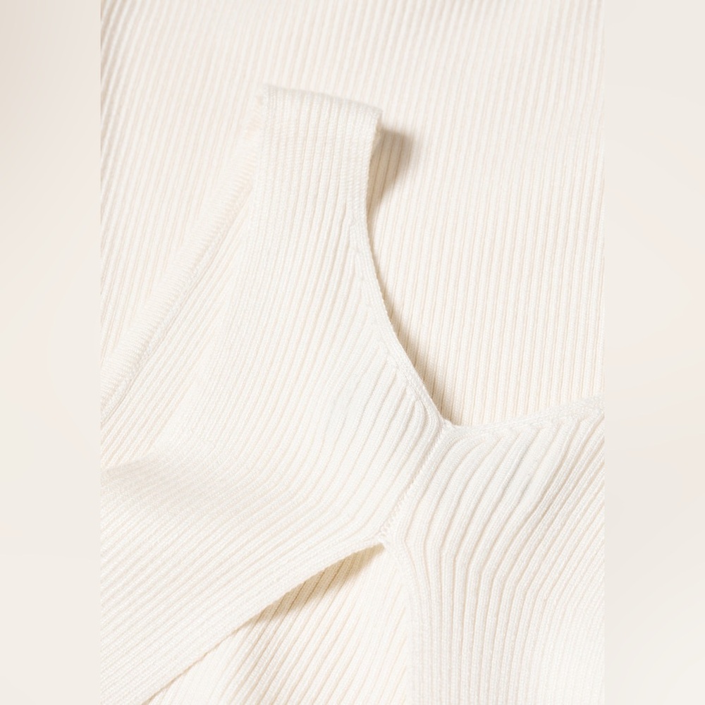 Mango Cream Knitted Dress with open back NWT - Picture 6 of 6